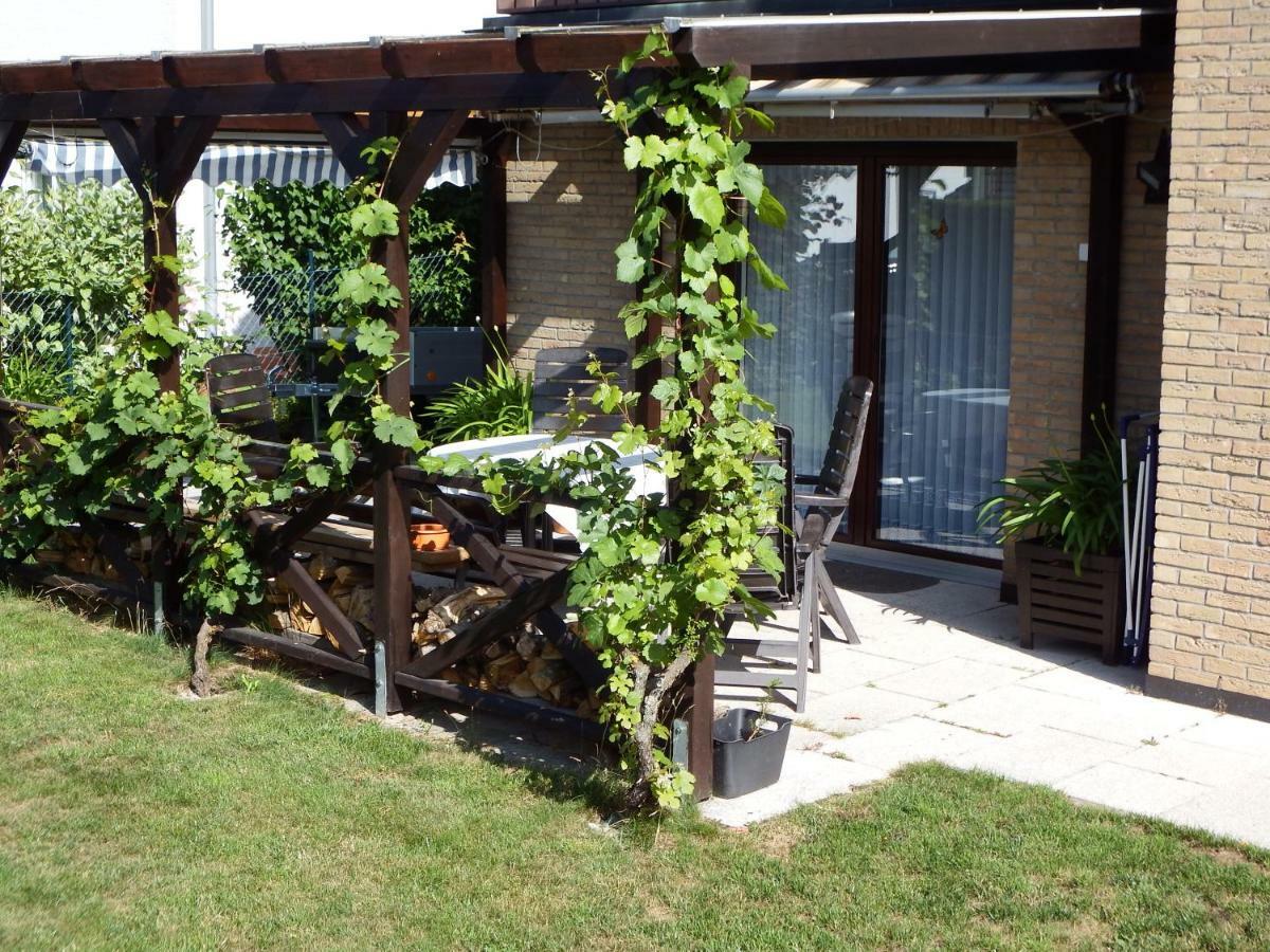 Nette Ferienwohnung Mit Eigenem Eingang Und Sonnenterrasse 伊德斯坦因 外观 照片